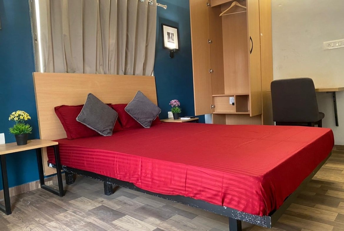 single room pg in sola