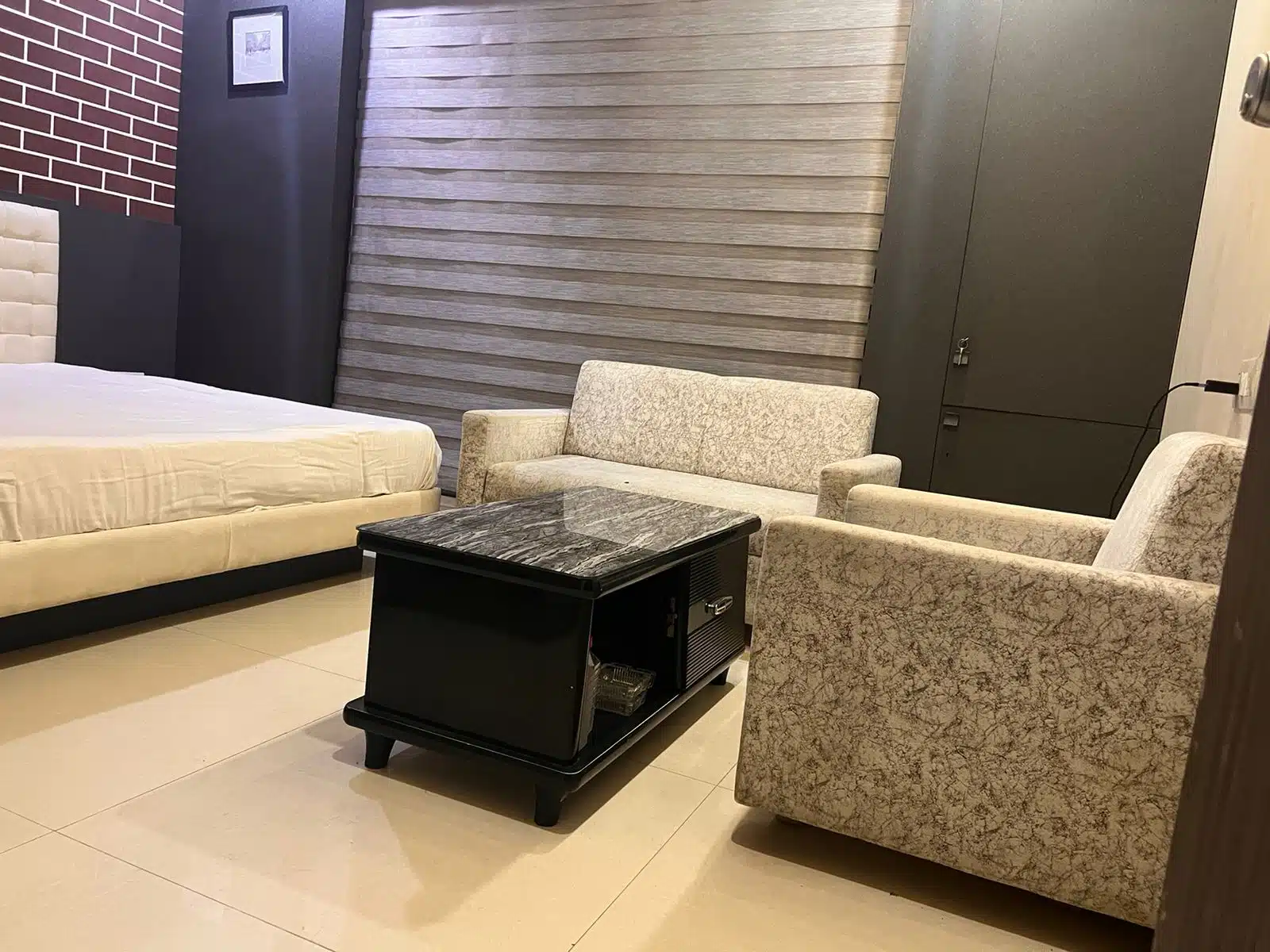 luxurious pg in ahmedabad