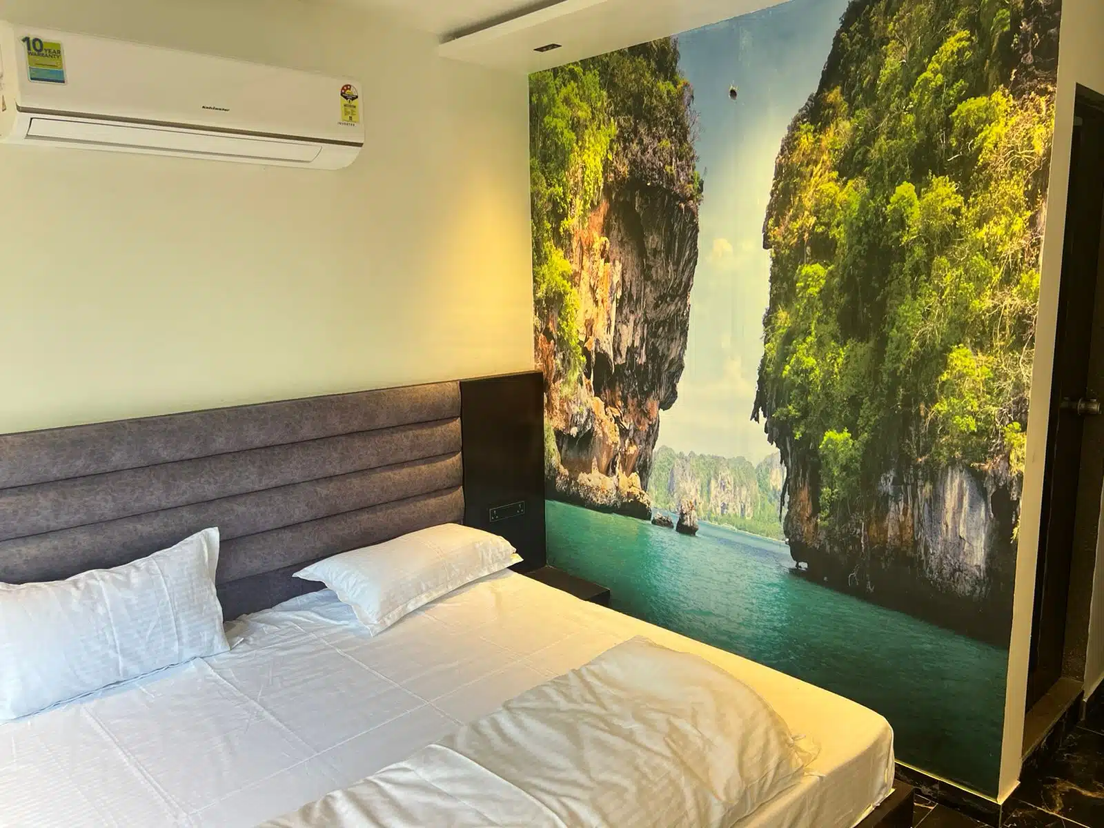 per day pg in ahmedabad