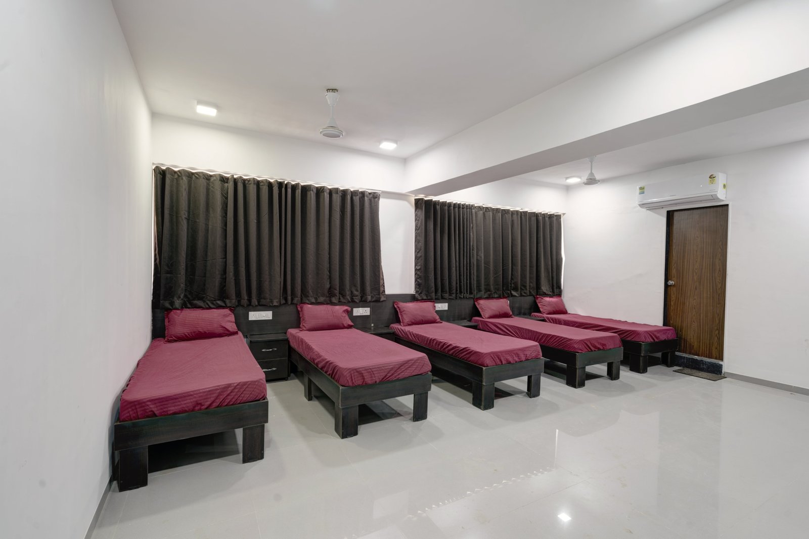 DSC07626_7_8_Fusion-Interior - Copy-min